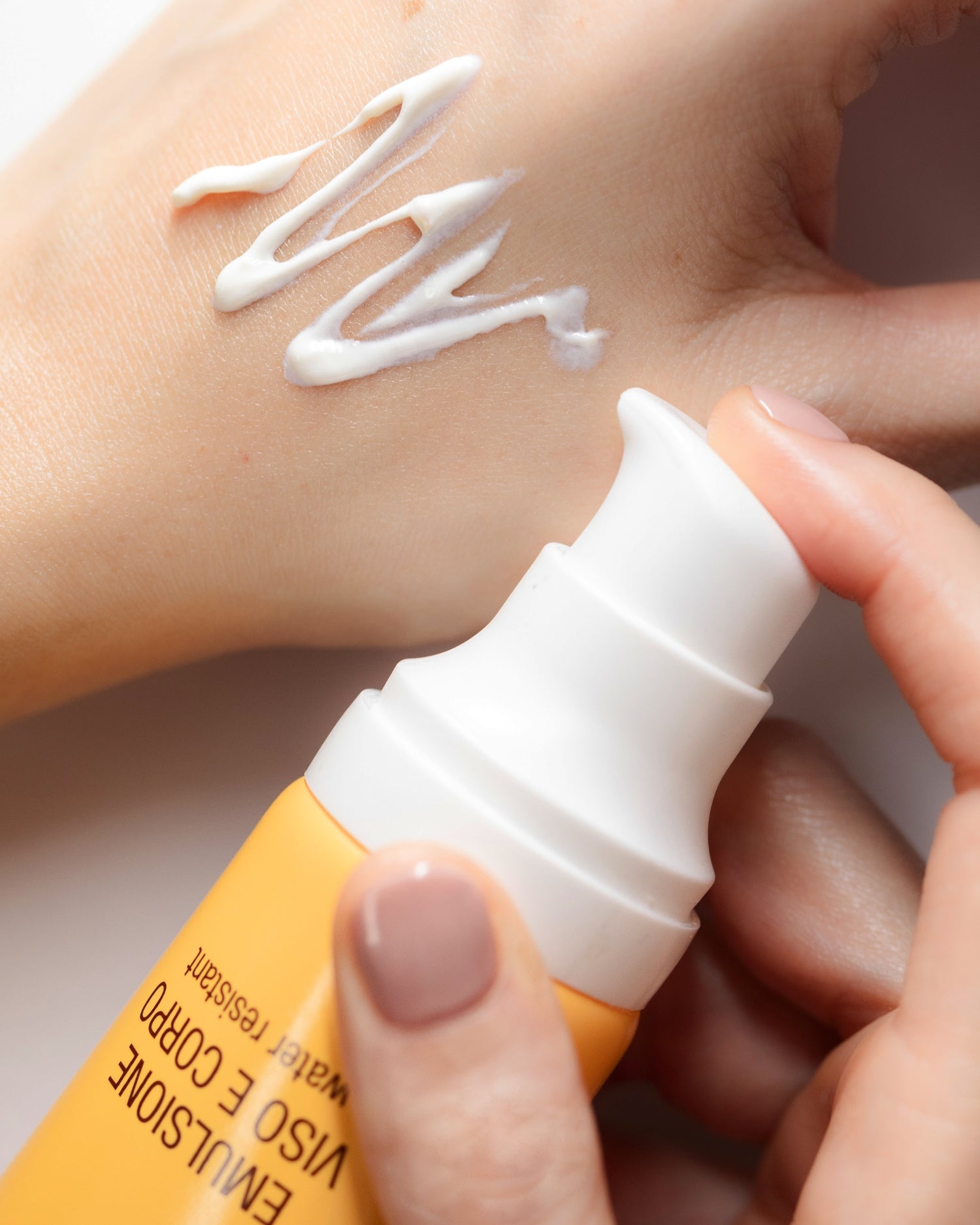 EMULSIONE VISO E CORPO SPF 50